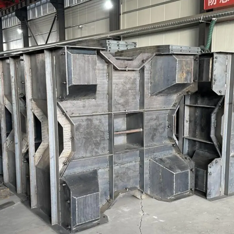 Hohle quadratische Form/Form